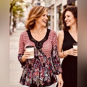 Alberto Makali Top w/ Crochet Front & Flattering Pleats Size L